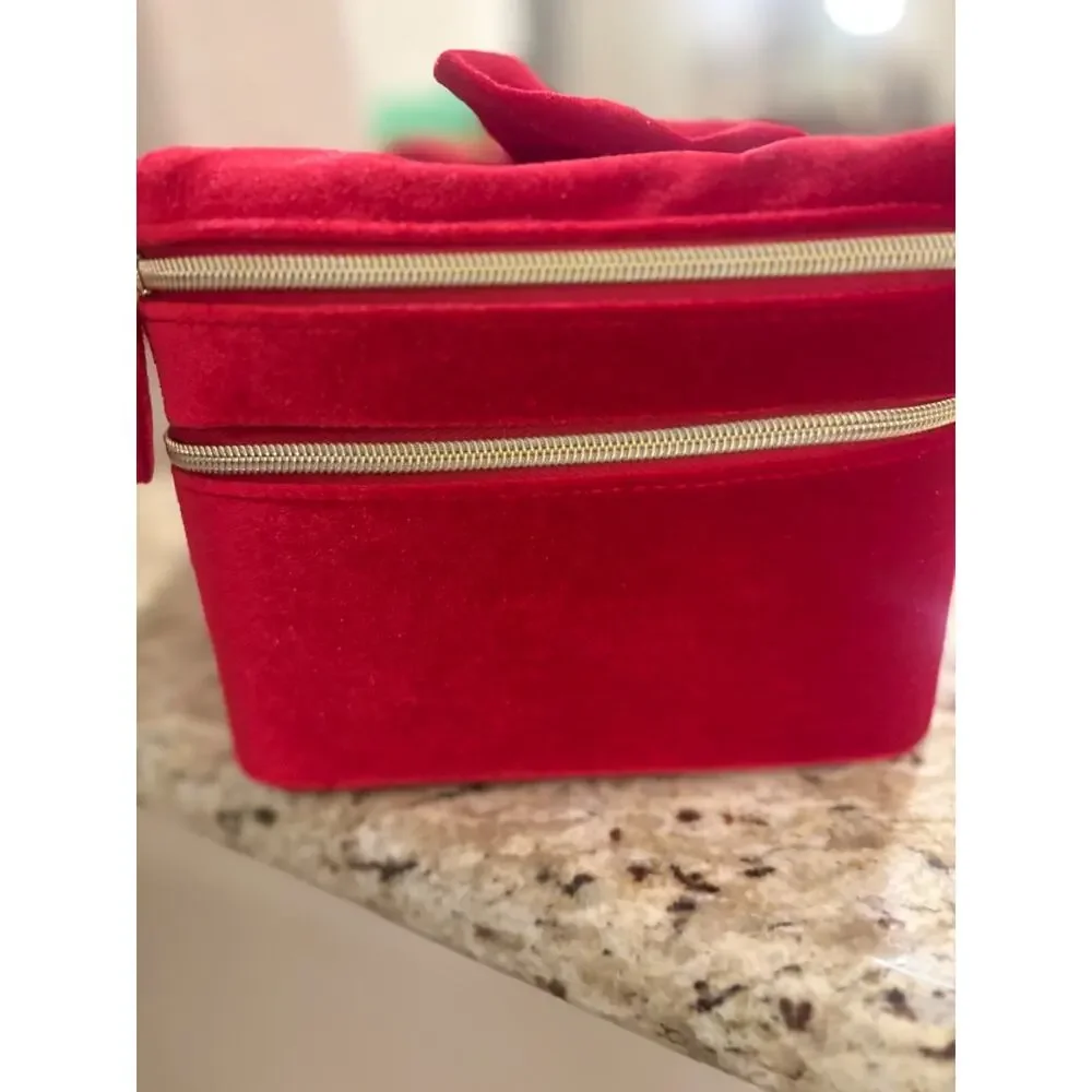Estée Lauder Red Velvet Holiday Train Case – Limited Edition Bow Makeup Bag NEW